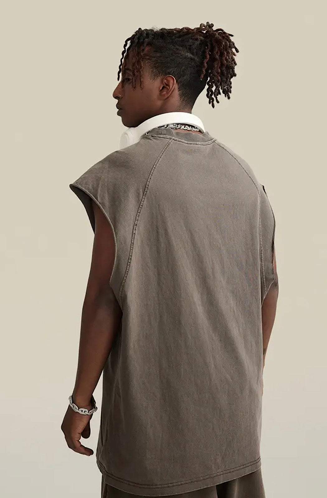Distressed Tank