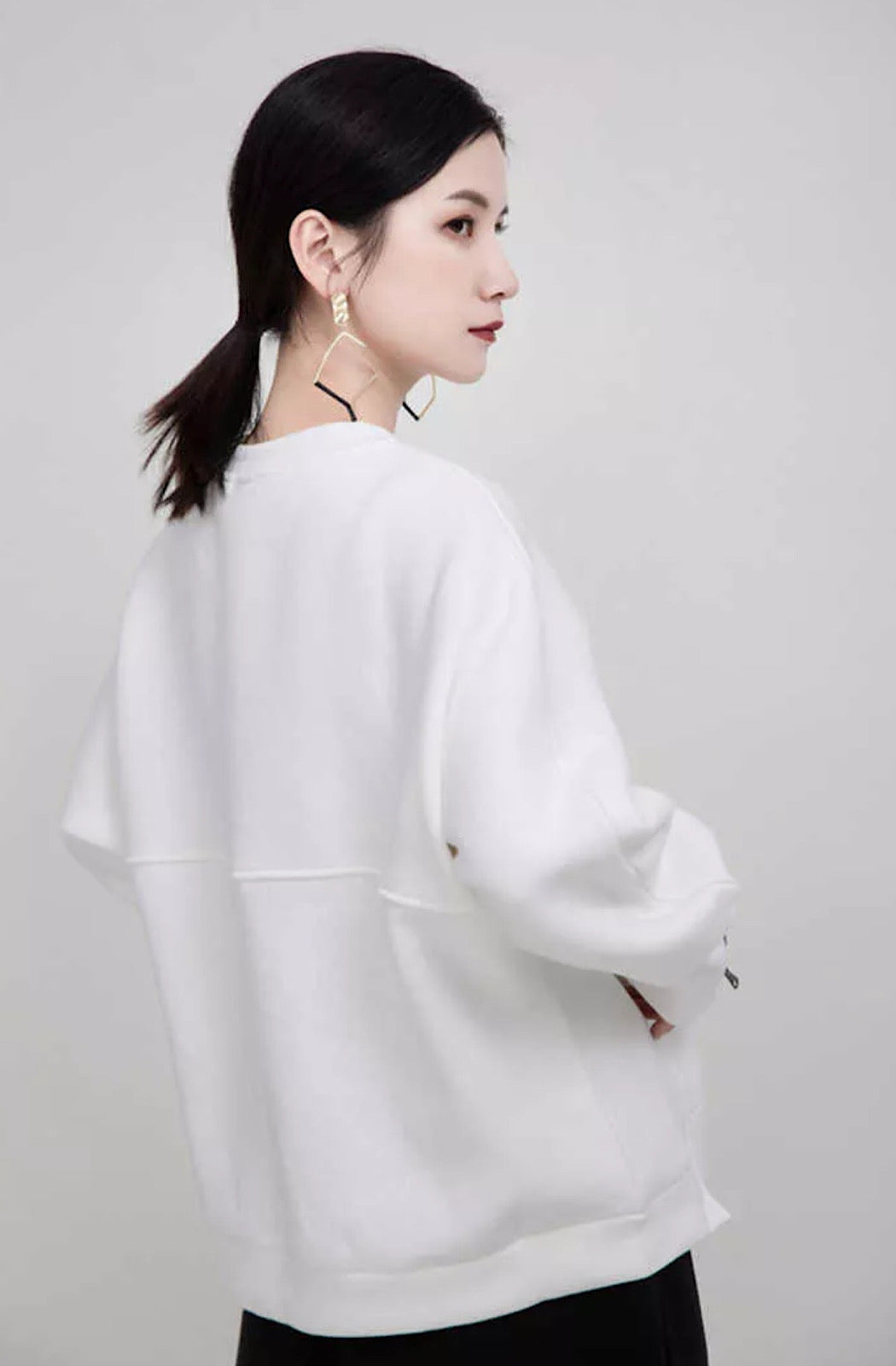 WHT Pullover